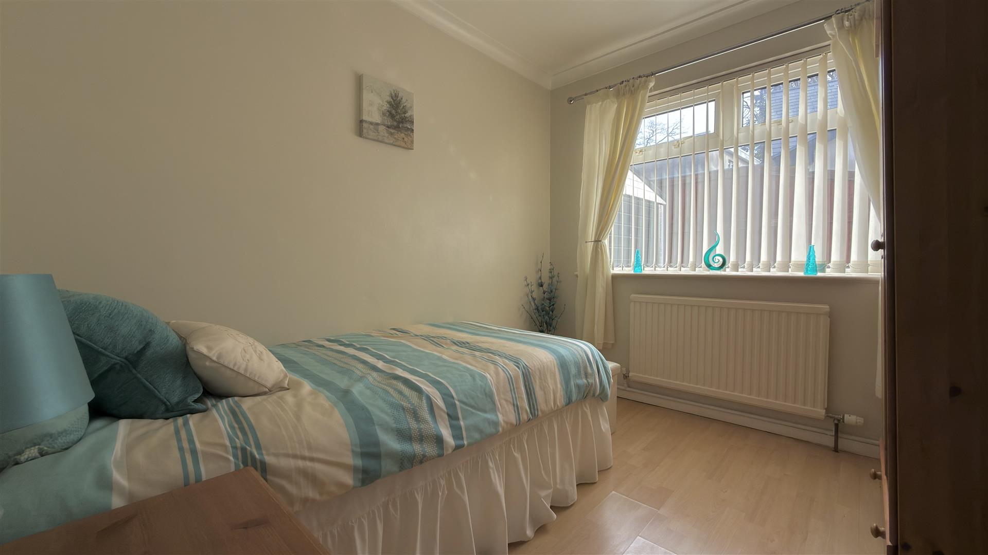 Fairfield Close, Cwmbach - 20260313_100202598_iOS.jpg