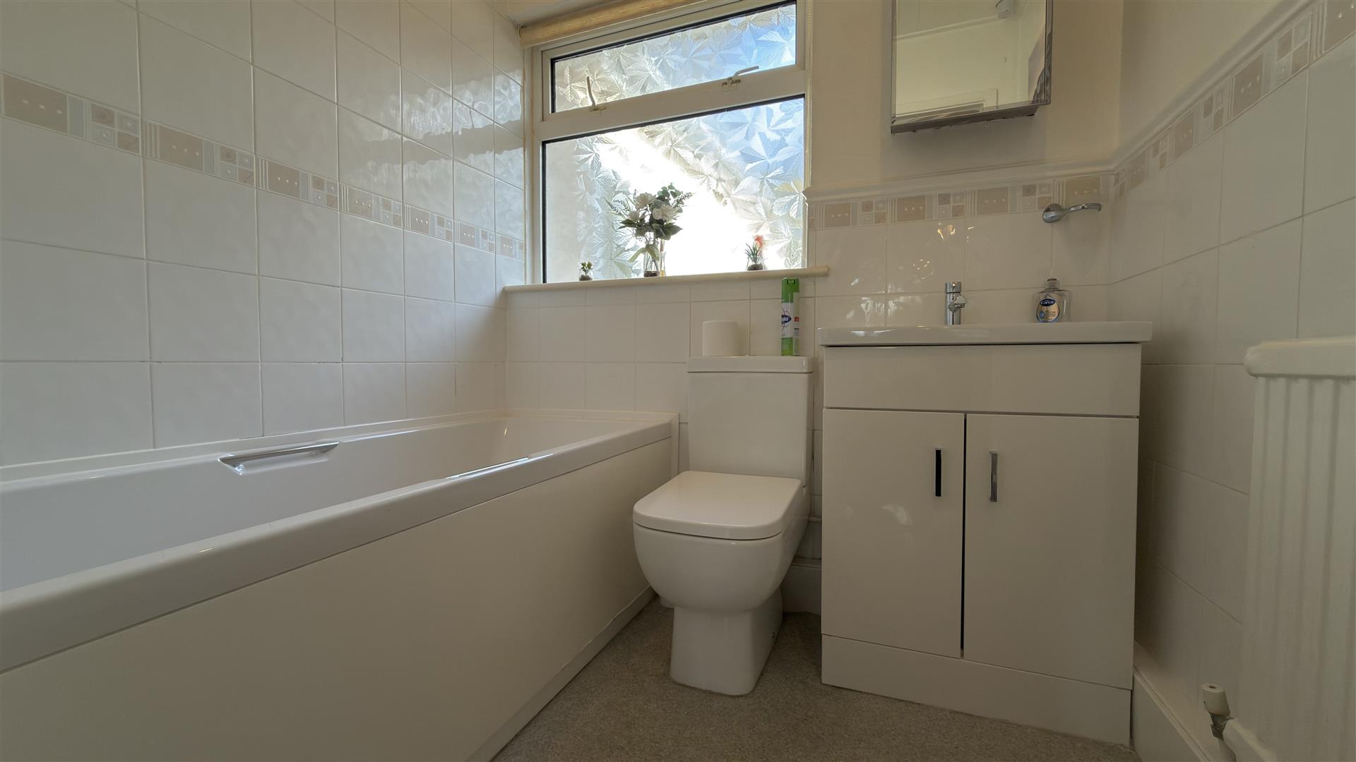 Fairfield Close, Cwmbach - 20260313_100422384_iOS.jpg