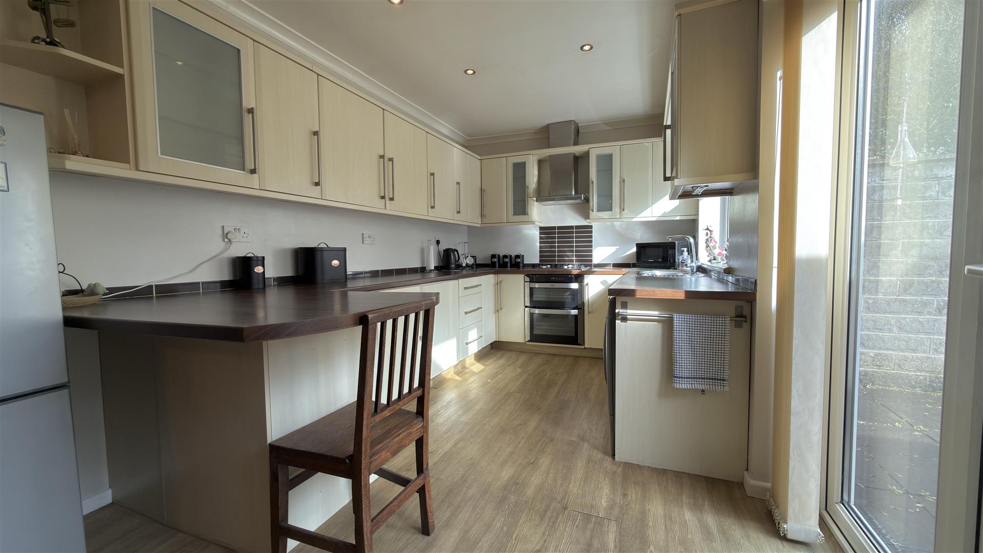 Fairfield Close, Cwmbach - 20260313_100546625_iOS.jpg