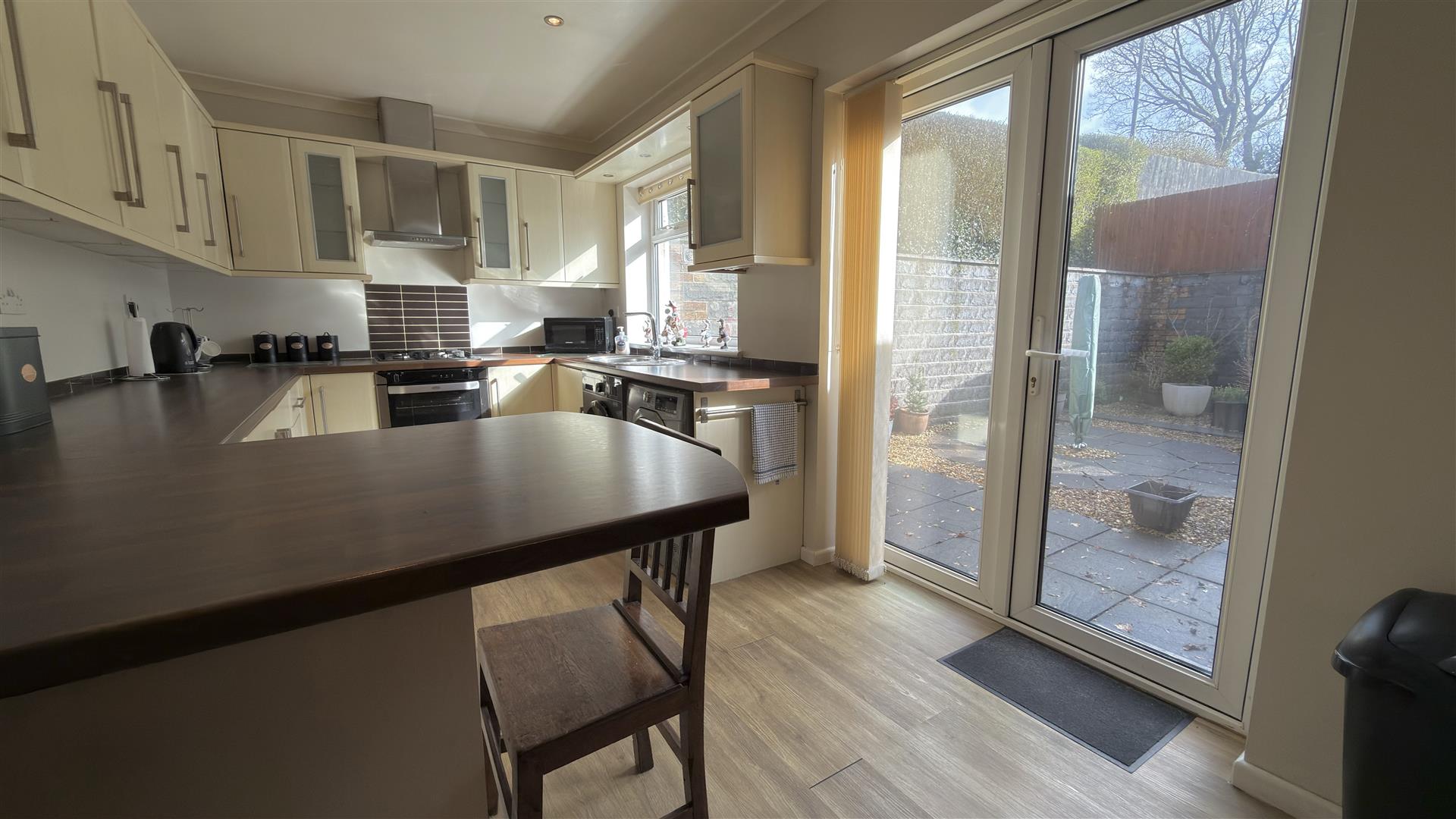 Fairfield Close, Cwmbach - 20260313_100537467_iOS.jpg