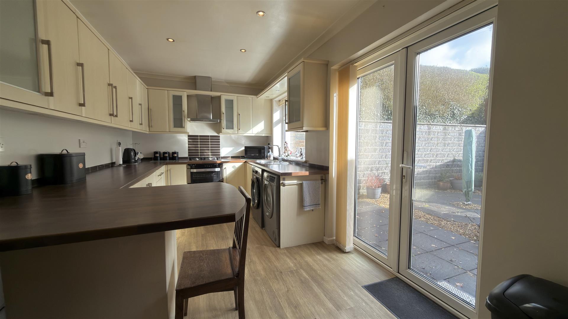Fairfield Close, Cwmbach - 20260313_100622821_iOS.jpg