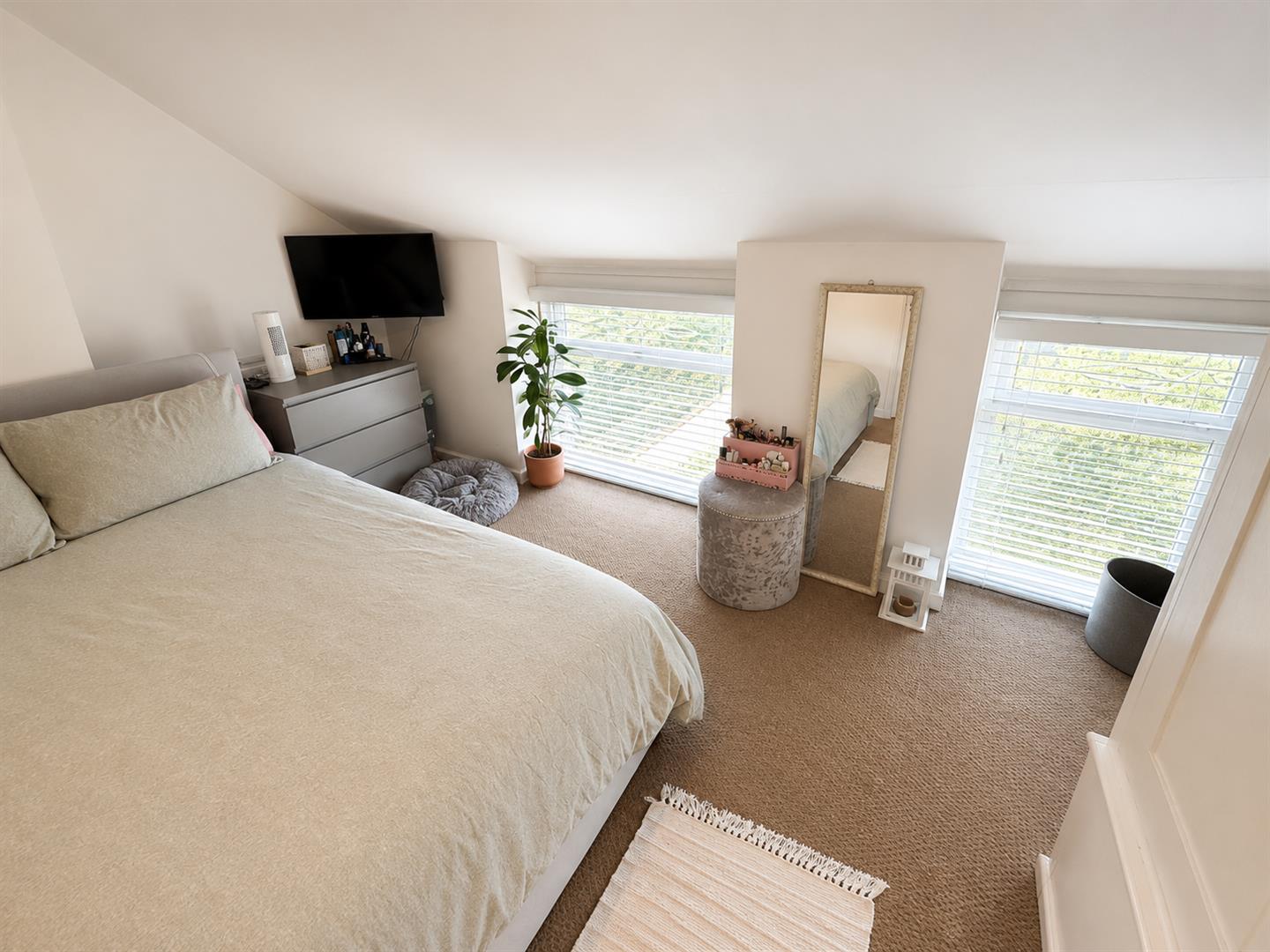 Giles Court, Aberdare - 13.png