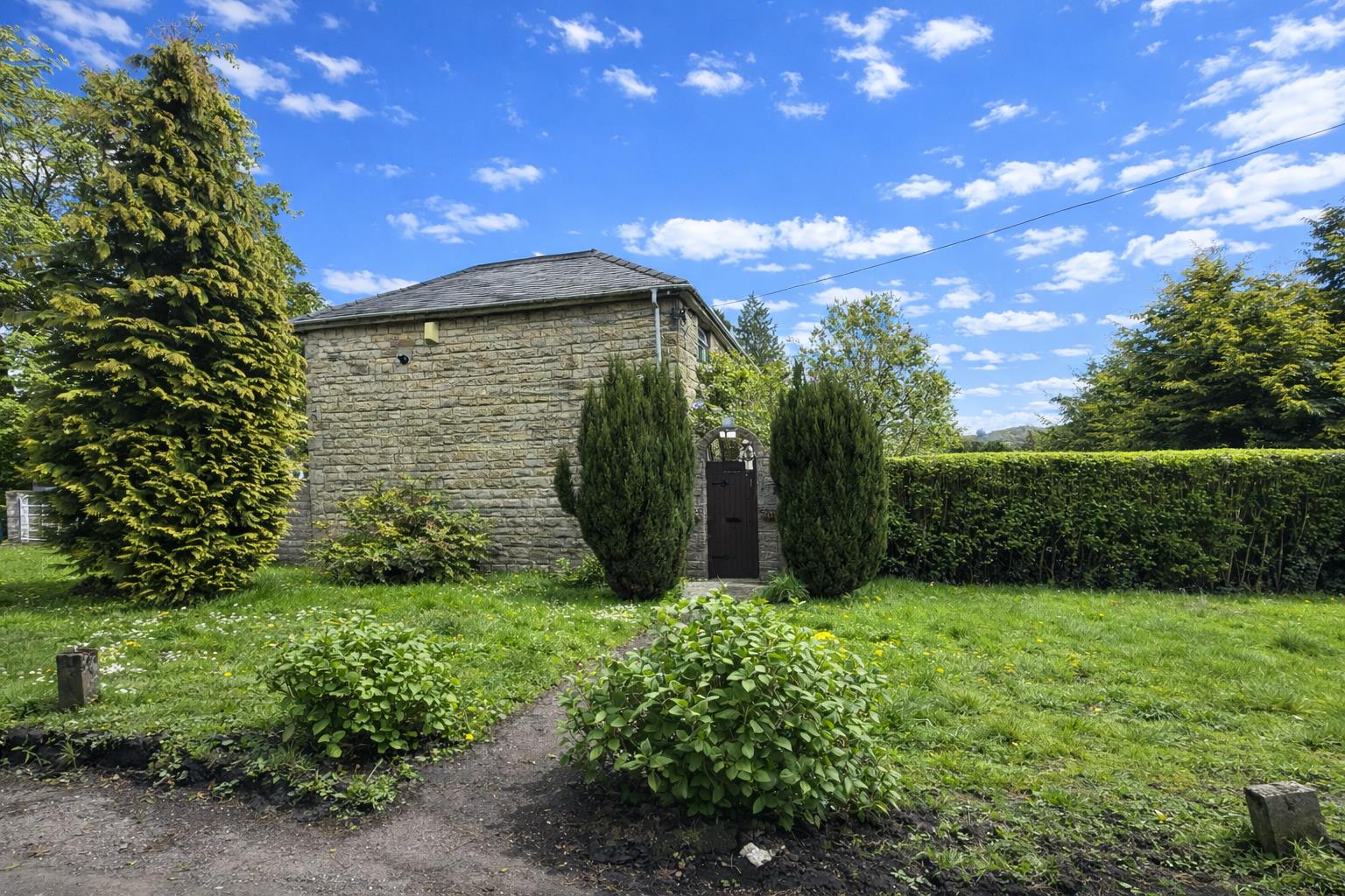 Cemetery Road, Aberdare - 20260420_131920499_iOS.png