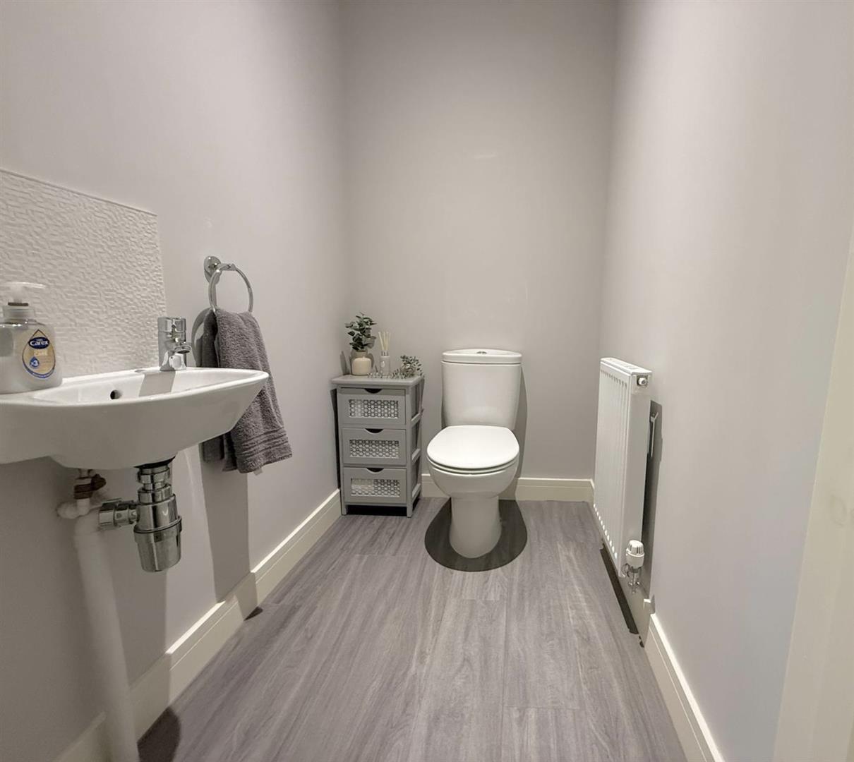 Llys Pen Bryn, Aberdare - Downstairs W/C