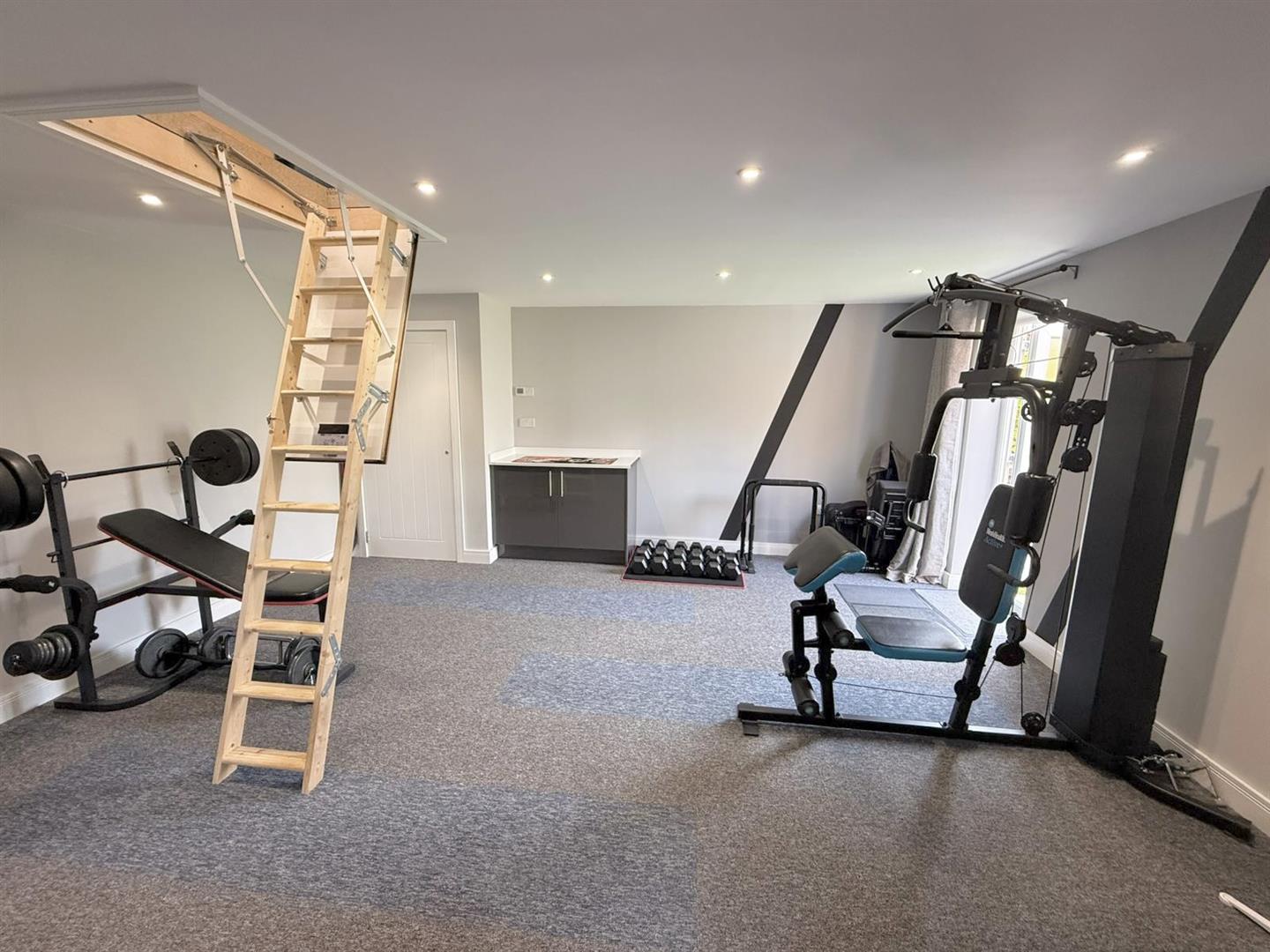 Llys Pen Bryn, Aberdare - Additional