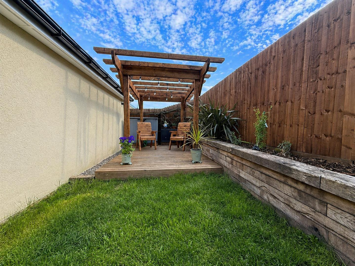 Llys Pen Bryn, Aberdare - Additional