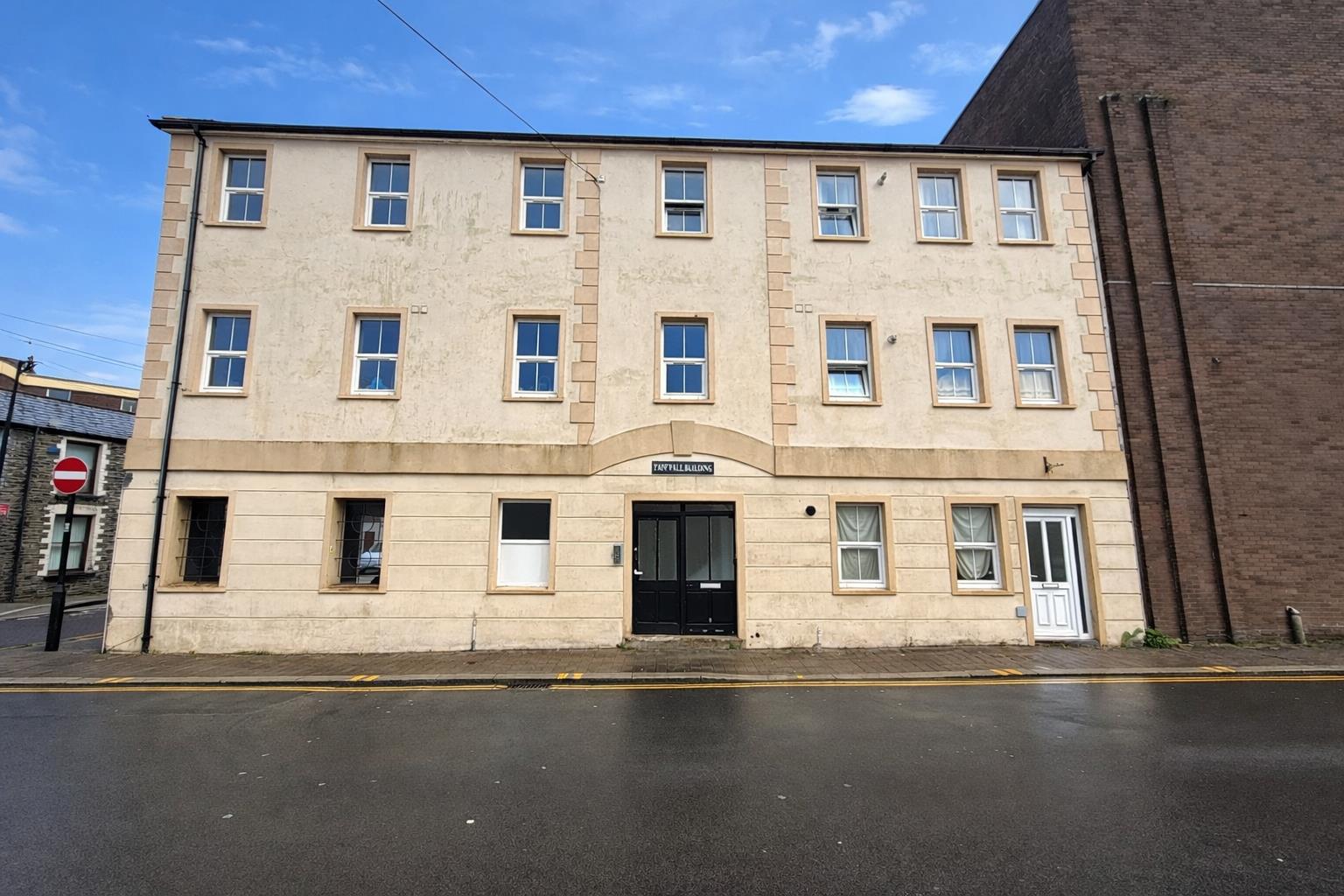 Duke Street, Aberdare - 20260417_092658407_iOS.png