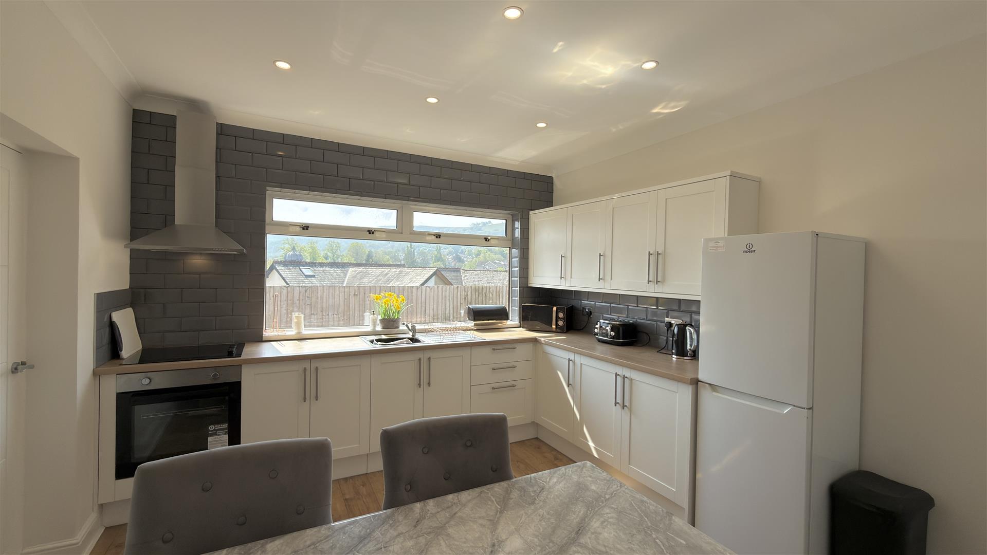 Neville Terrace, Aberdare - 20260427_103345469_iOS.jpg
