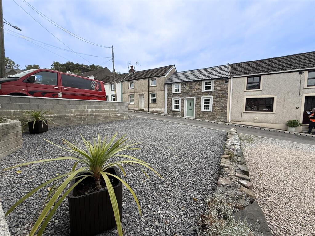 Miners Row, Aberdare - b6f22f03-6795-4f24-854a-6b02a828c47f.jpeg