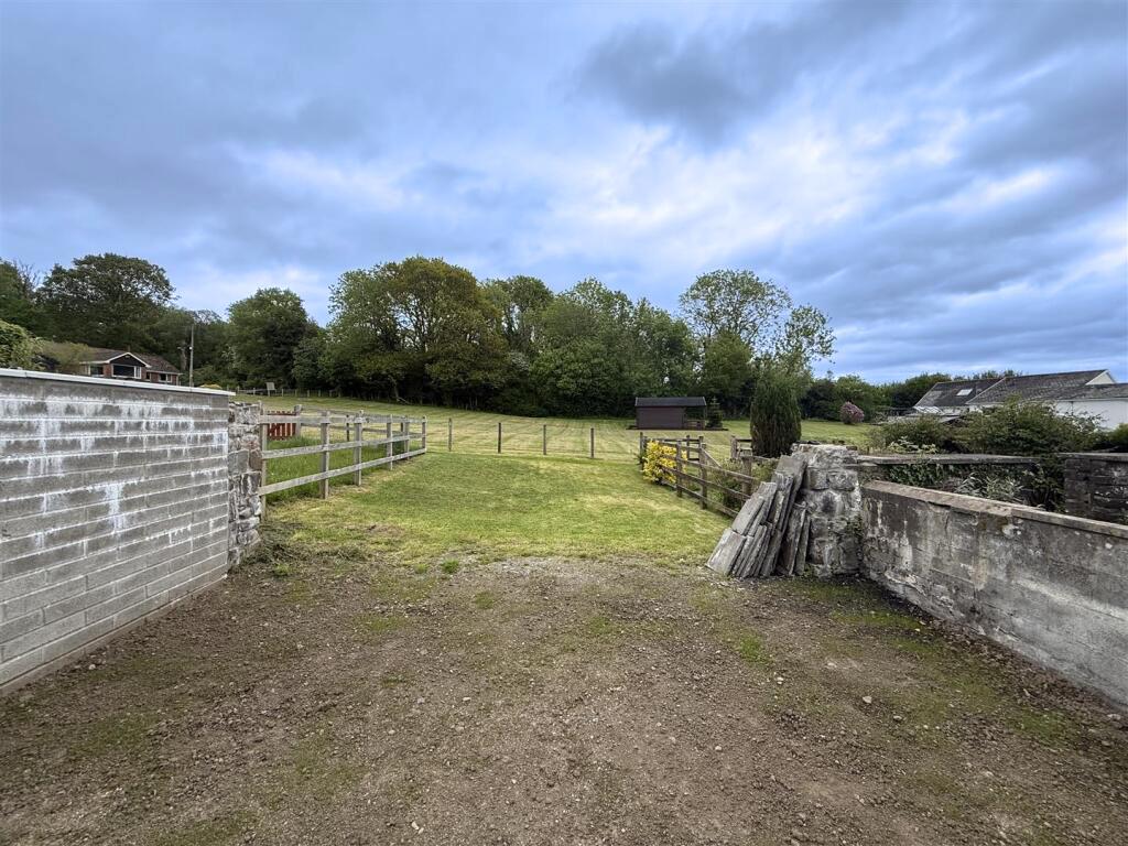 Miners Row, Aberdare - 24a12180-217b-431a-b28a-7e09437bf249.jpeg