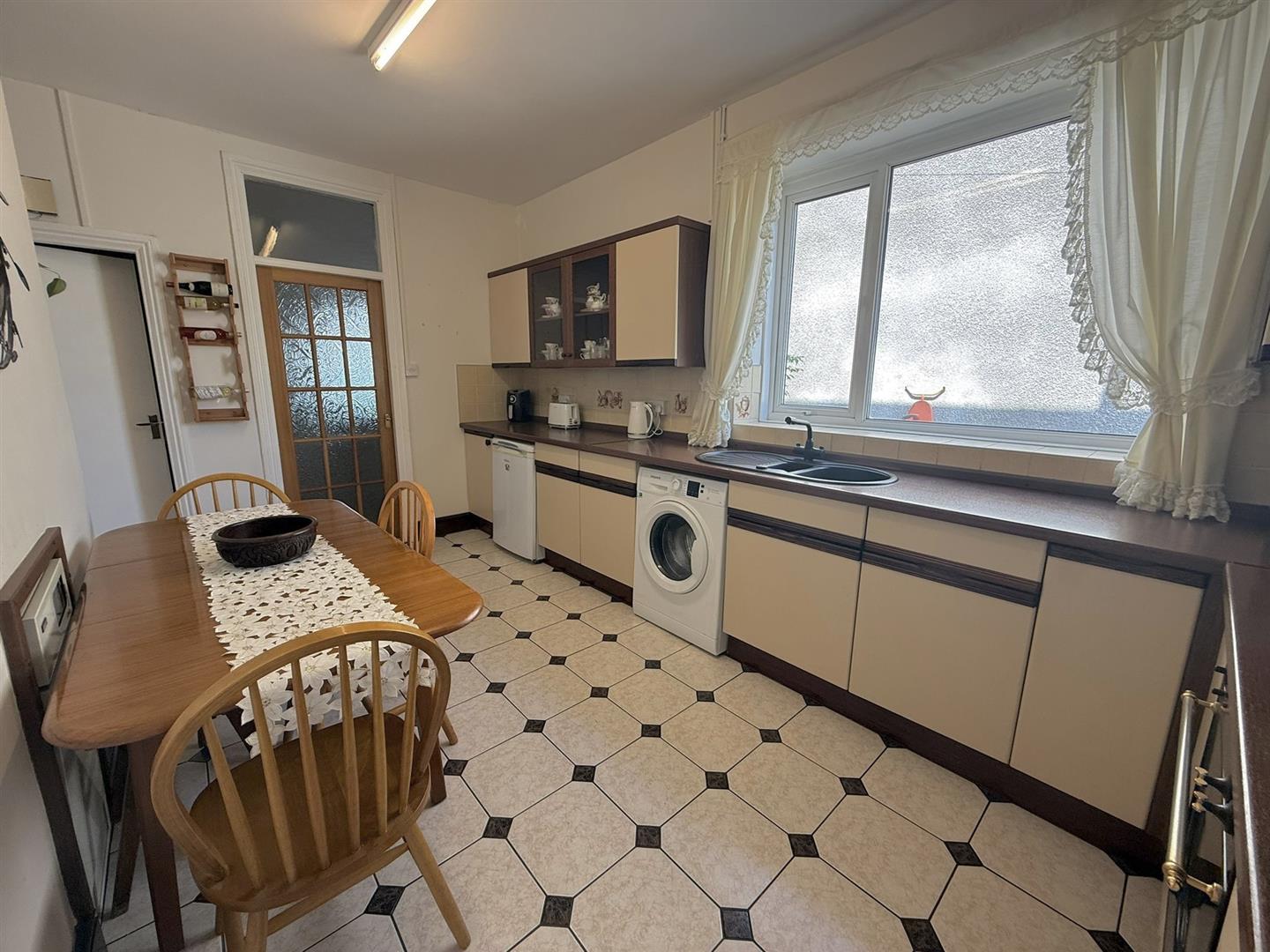 Holford Street, Aberaman, Aberdare - 20260623_113554000_iOS 6.jpg