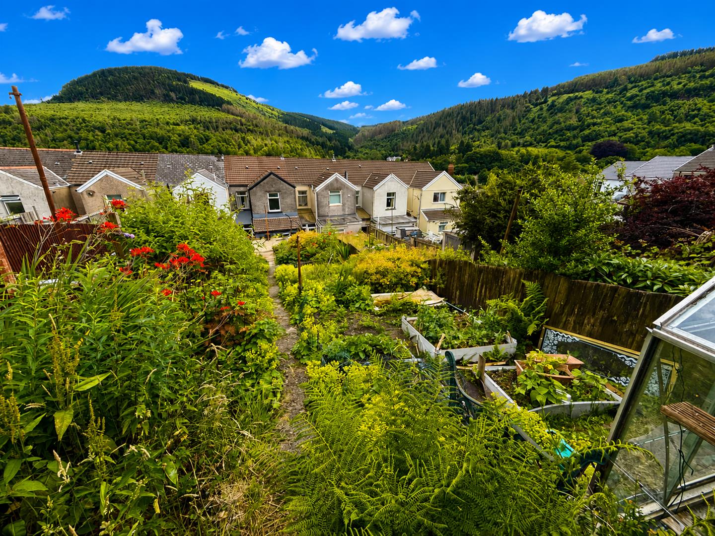 Morris Street, Cwmaman, Aberdare - 20260701_170810125_iOS.png