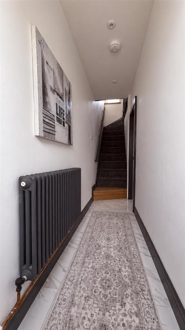Glanaman Road, Cwmaman, Aberdare - 20260714_074851836_iOS.png