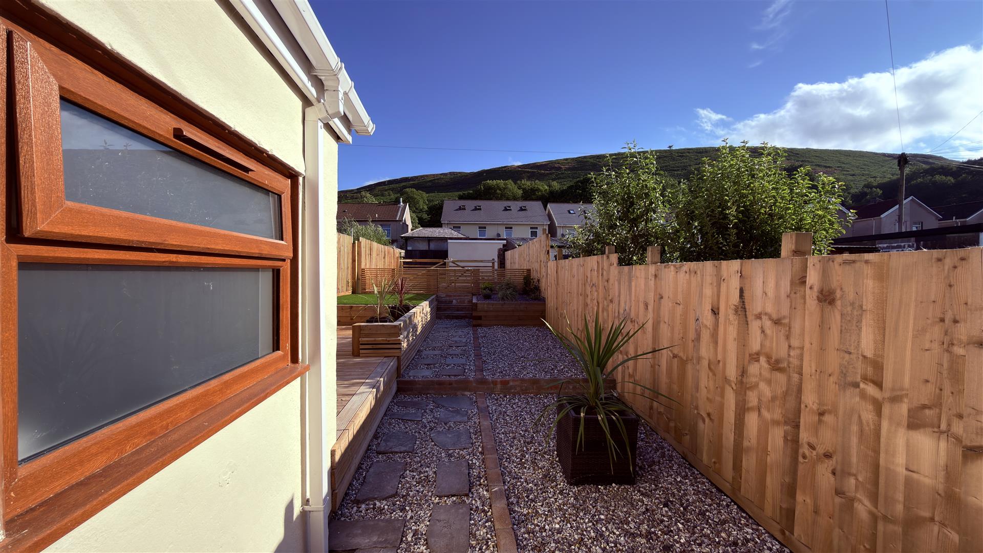 Glanaman Road, Cwmaman, Aberdare - 20260714_071309226_iOS.jpg