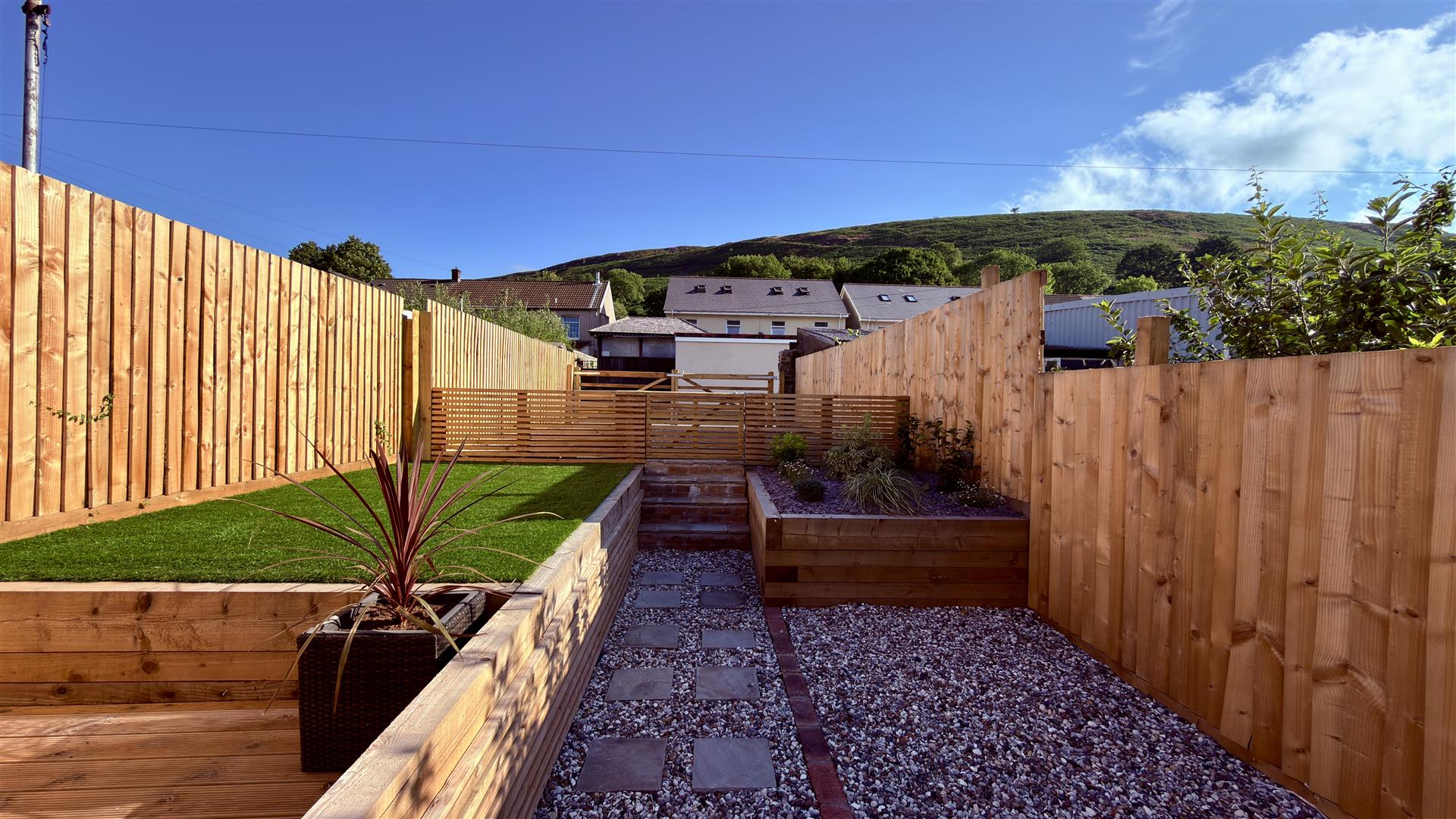 Glanaman Road, Cwmaman, Aberdare - 20260714_071348541_iOS.jpg