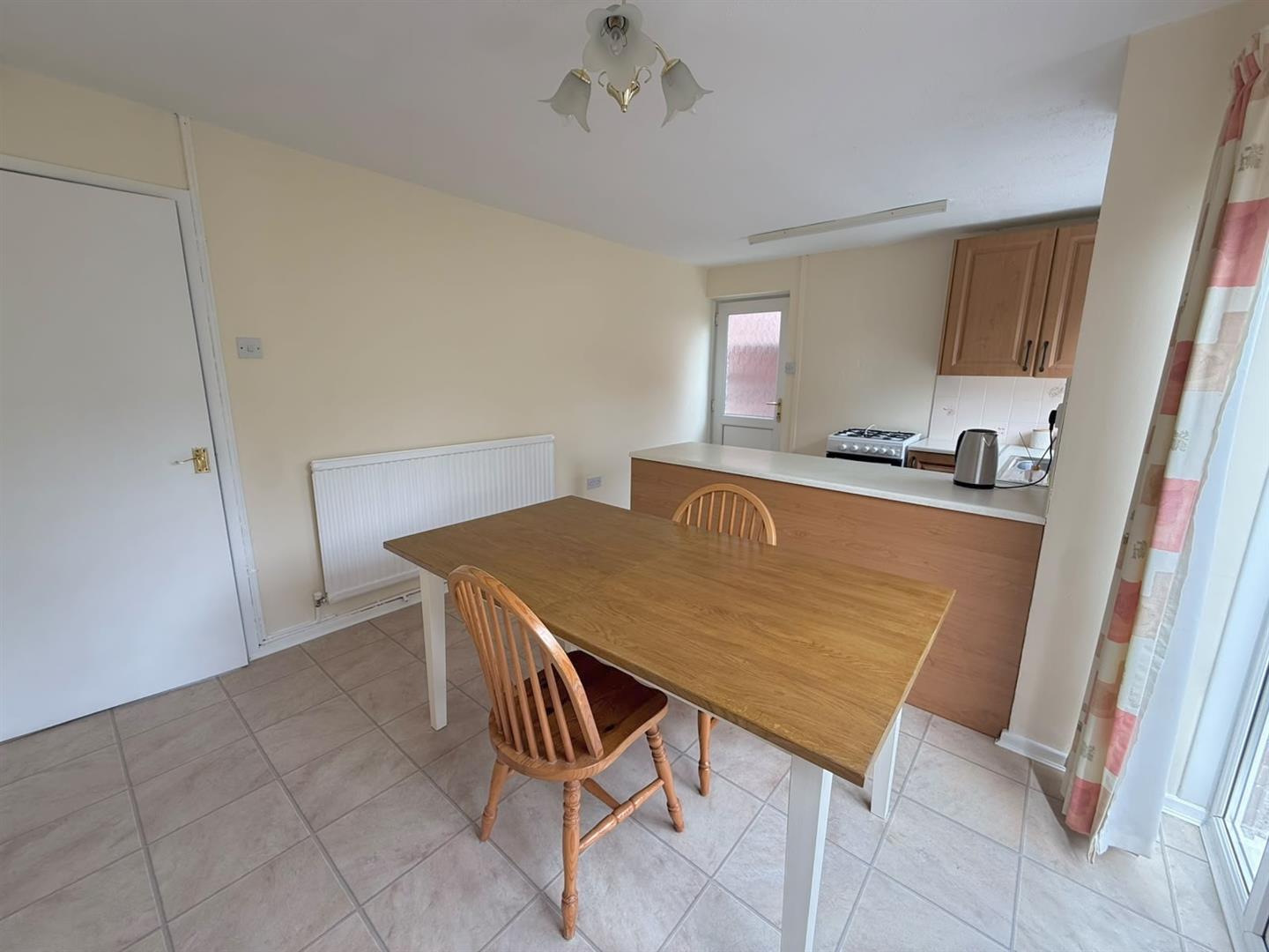 Pinecroft Avenue, Aberdare - 20260818_114853000_iOS.jpg
