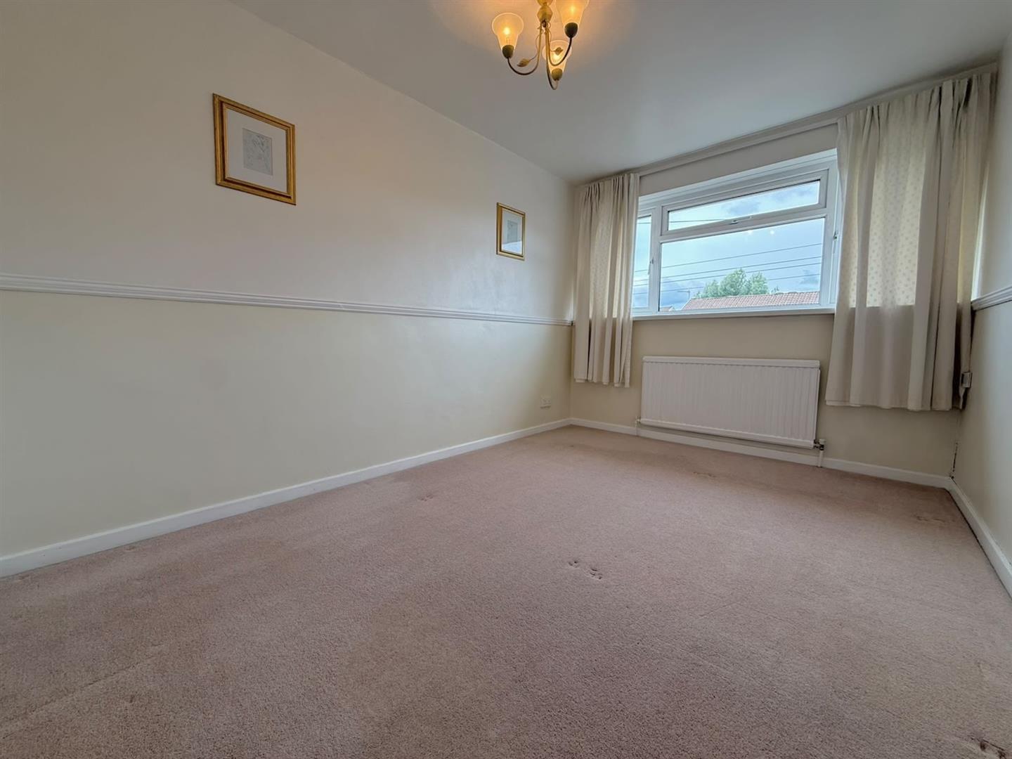 Pinecroft Avenue, Aberdare - 20260818_115140000_iOS.jpg