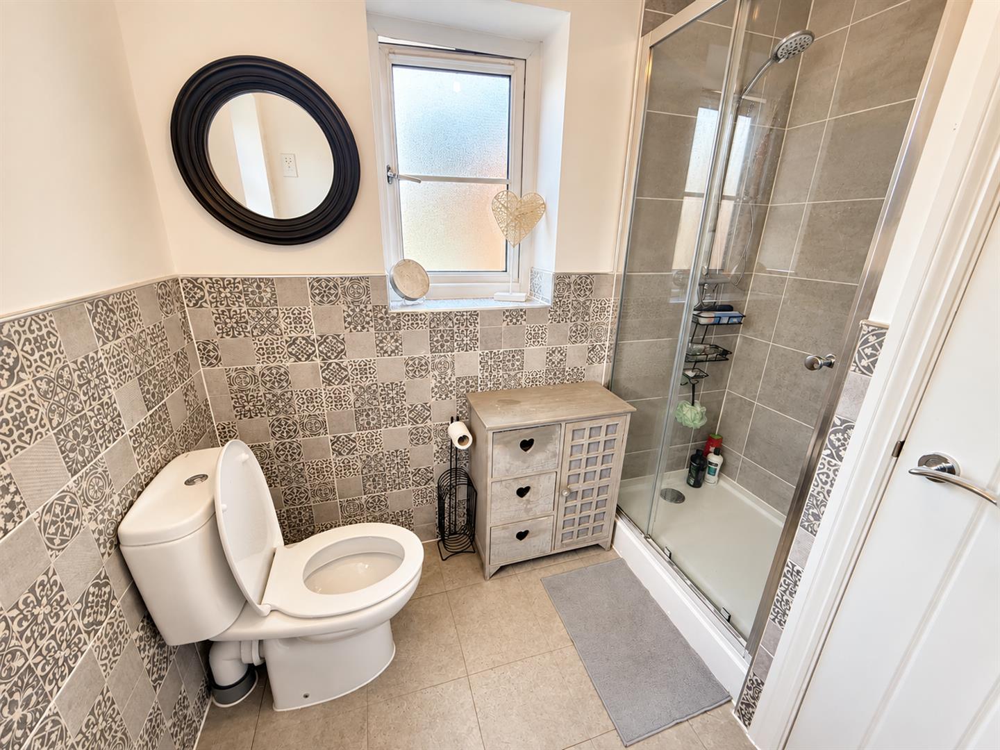 Rhodfa Crawshay, Aberdare - Ensuite