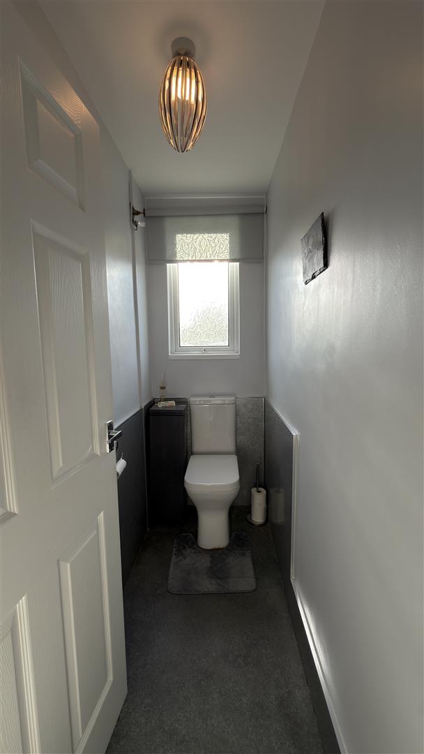 Hawthorne Terrace, Aberdare - 20261016_090735105_iOS.jpg