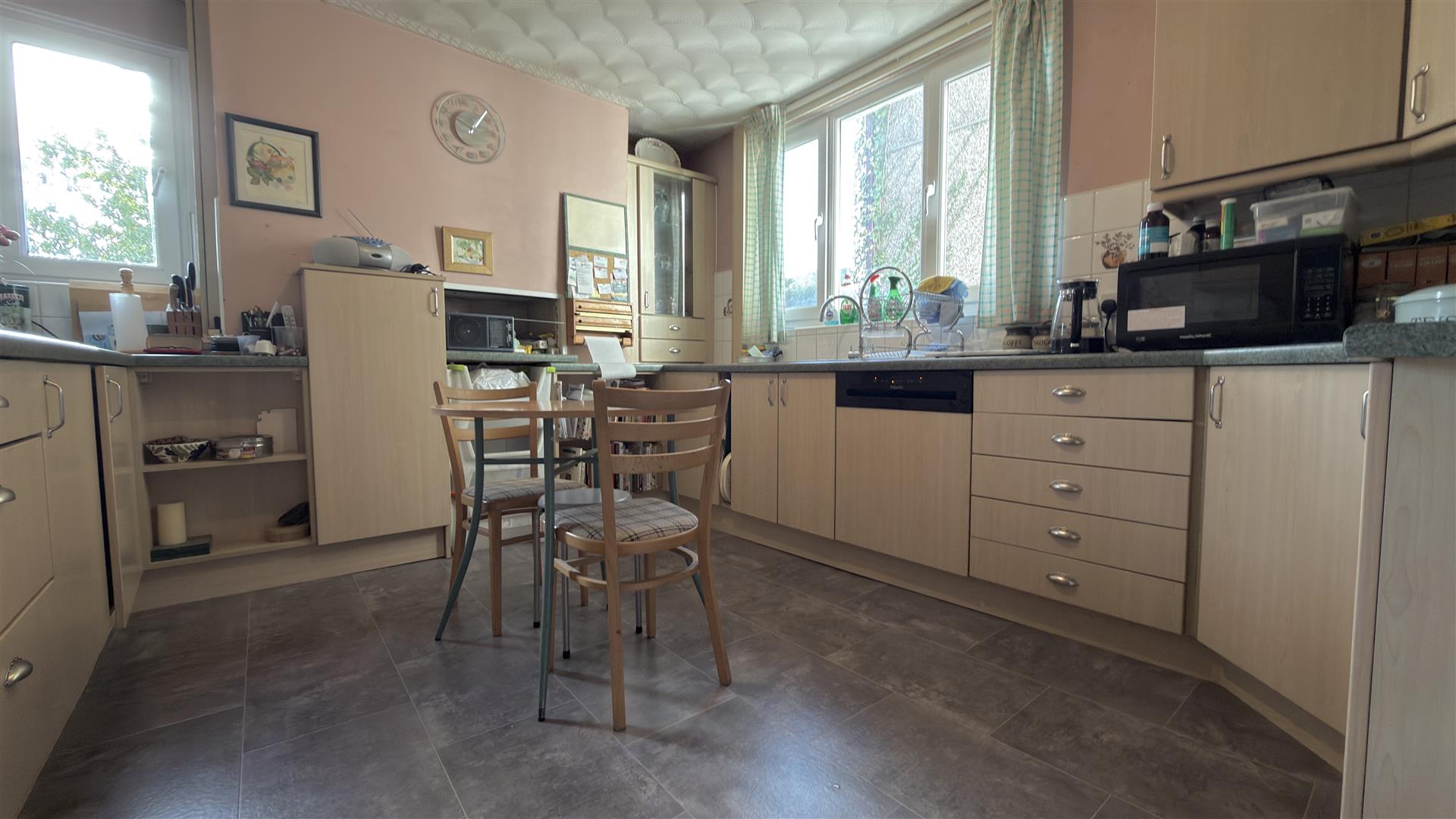 Hawthorne Terrace, Aberdare - 20261016_090858647_iOS.jpg